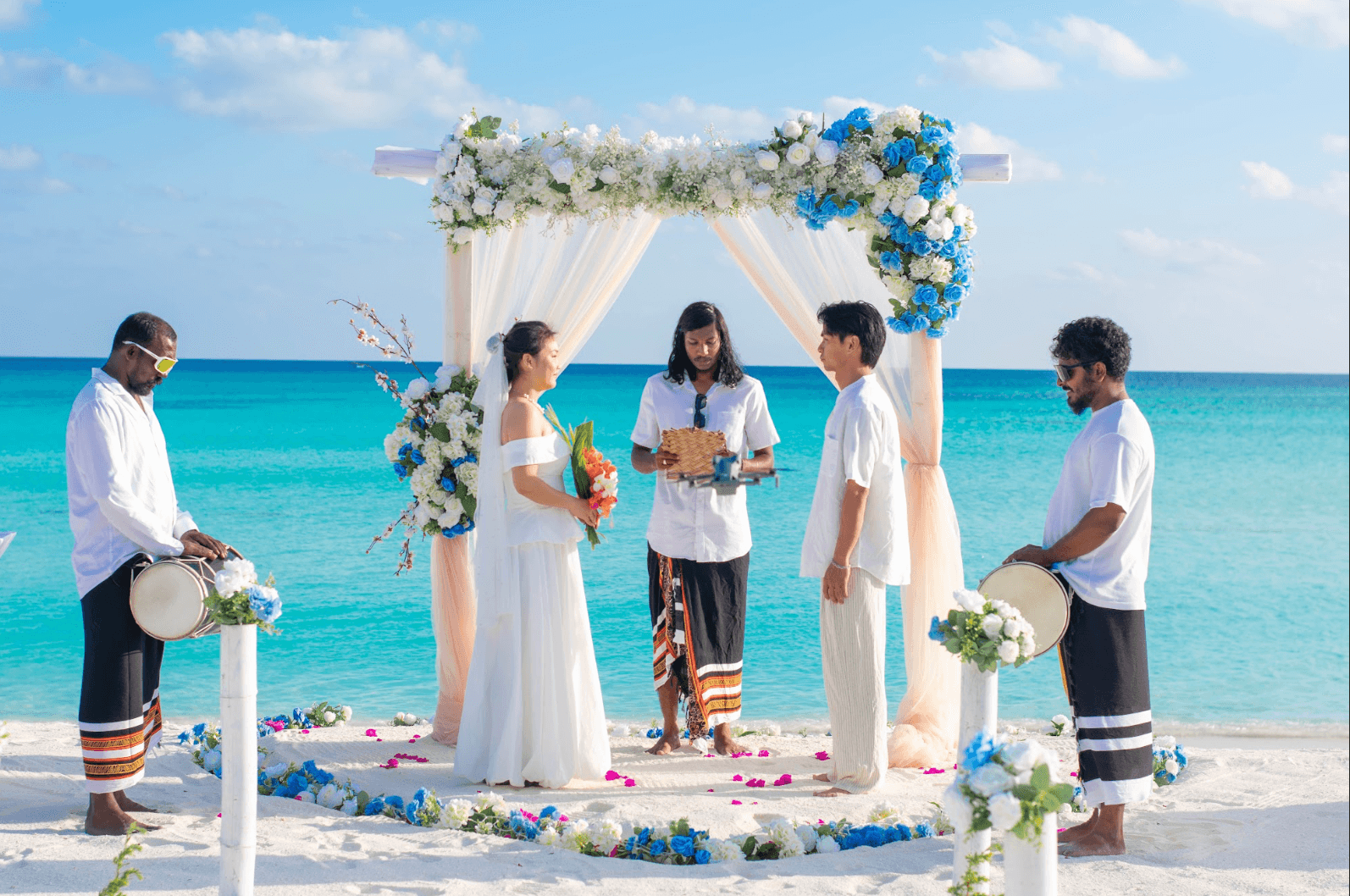 Wedding in the Maldives - photo 4